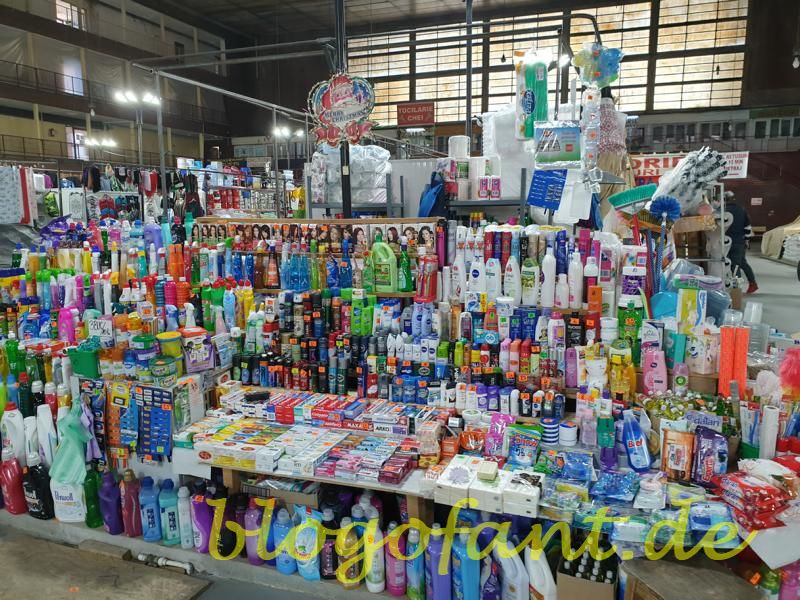 Bukarest - Rumäniens Hauptstadt im Überblick 91 Bukarest Markt Putzmittel