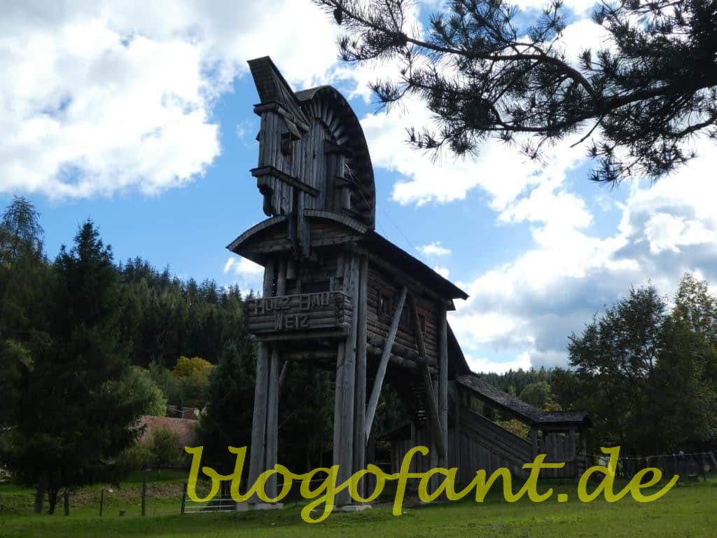 Probier mal Stutenmilch am Töchterlehof 20 Toechterlehof_Holzpferd
