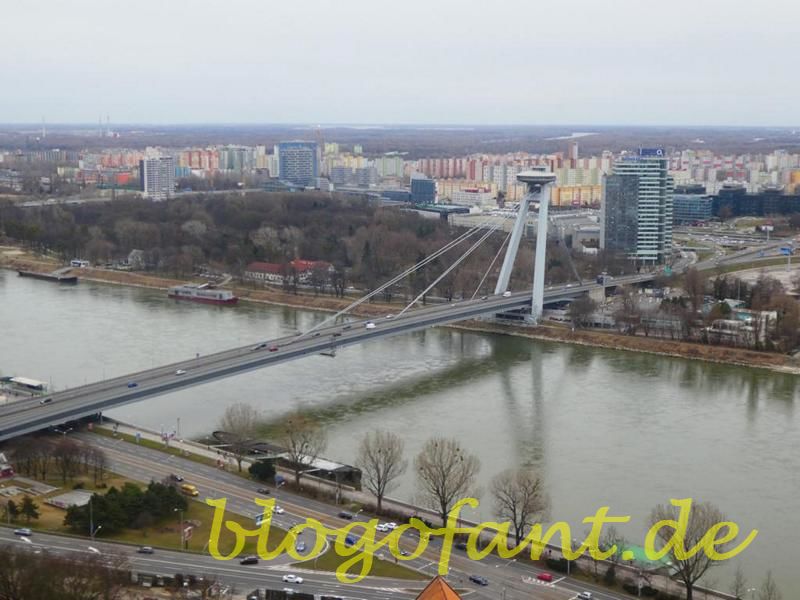 Bratislava – Die moderne pulsierende Stadt am Ufer der Donau 59 K800 Bratislava Donaubruecke