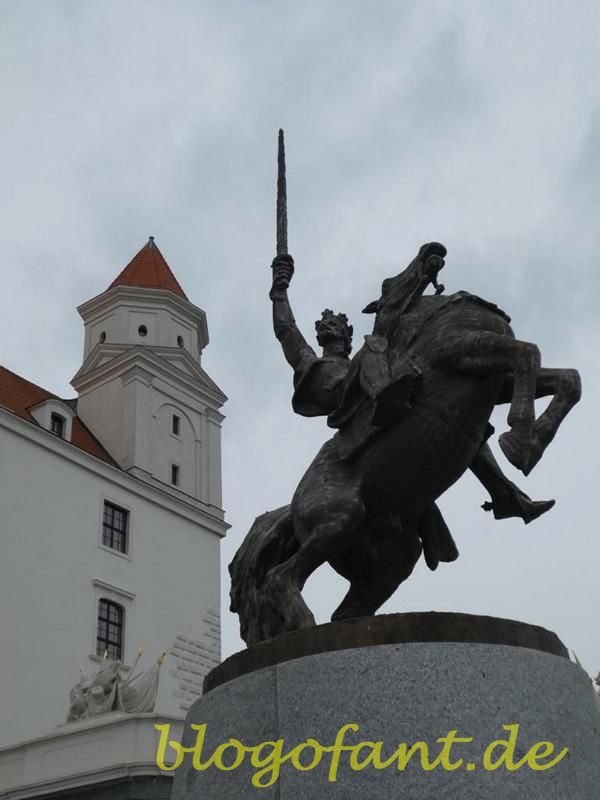 Bratislava – Die moderne pulsierende Stadt am Ufer der Donau 52 K800 Bratislava Schloss