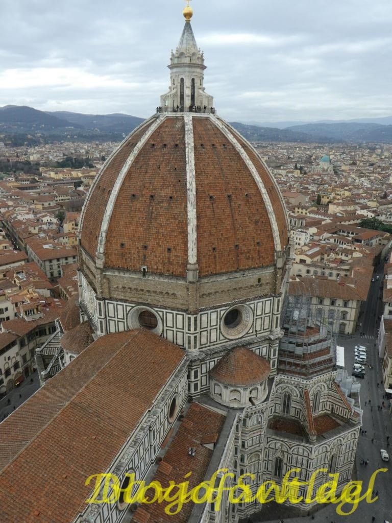 Florenz – Die Stadt im Herzen der Toskana 16 Florenz von oben mit Domkuppel