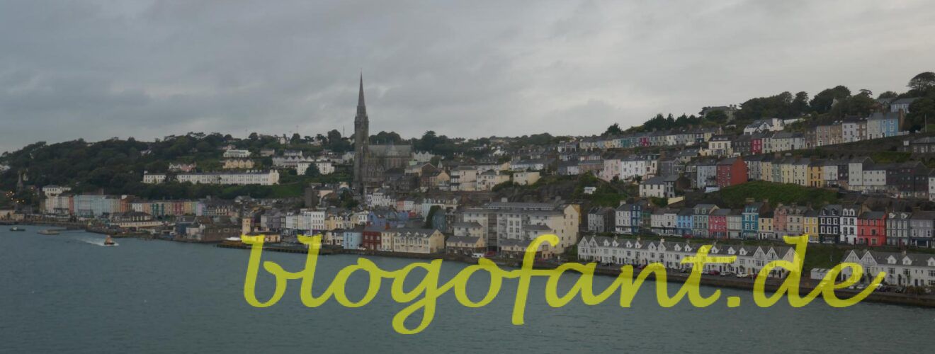 Entdecken Sie Cork und Cobh mit dem Kreuzfahrtschiff 9 Cobh, Queensland, bunte Häuser, Cobh Kirche, Titanic